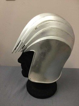 Unisex, Sci-Fi/Fantasy Helmet, NO LABEL, Silver, Plastic, Solid, Forehead Points, Below Ear, Foam Interior
