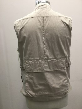 Mens, Wilderness Vest, WOOLRICH, Beige, Cotton, Solid, L, Zip Front, V-neck, Lots of Pockets, Epaulets, Back Vent to Mesh Lining, Hunting and Fishing, Quilted Yoke, Kind of Heavy