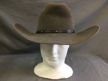 RESISTOL, Gray, Wool, Cattleman's Crease, Black and Silver Hat Band