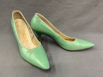 Womens, Shoe, CUSTOM CRAFT, Mint Green, Leather, Reptile/Snakeskin, Sz.8, Heels, Pearlized Mint Leather with Embossed Reptilian Texture, Pointed Toe, Cream Piping, Stiletto, Light Scuffing Throughout