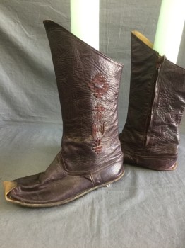 Mens, Sci-Fi/Fantasy Boots , MTO, Plum Purple, Leather, Suede, Solid, 8, Side Zip, Mid-calf, Pointed Toe and Upper, Suede Wang Stitching Up Sides  Multiples,