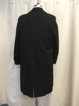 IMPORTED FABRICS, Black, Green, Wool, Nylon, Speckled, Notched Lapel, 3 Button Front, 2 Pockets, Back Vent, Fully Lined
Some Seams in the Lining are Opening Up.
