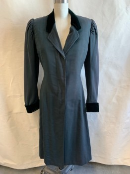 Womens, Coat 1890s-1910s, BENNETT BROS. TAILOR, Forest Green, Wool, W: 26, B: 34, Velvet Collar & Cuffs, Notched Lapel, Single Breasted, Button Front *Sunburnt Shoulders & Sleeves