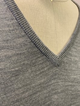 JOHN SMEDLEY, Gray, Wool, Solid, Knit, V-neck, Long Sleeves
