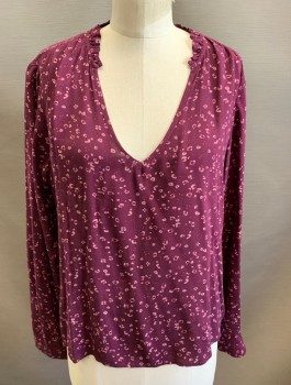 Womens, Blouse, CLOTH & STONE, Red Burgundy, Mauve Pink, Rayon, Floral, S, Long Sleeves, Pullover, Round Neck with V-Notch, Self Ruffle Detail