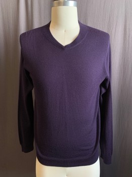 Mens, Pullover Sweater, SAKS FIFTH AVENUE, Aubergine Purple, Wool, Acrylic, Solid, S, Ribbed Knit Angled V-neck, Ribbed Knit Waistband/Cuff, Ribbed Knit Shoulder Panel
