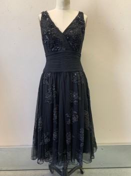 TAHARI, Black, Silver, Silk, Polyester, Speckled, Floral, Sleeveless, V Neck, Sequins And Ruffled Flowers, Pleated Waist Band, Speckled Details, Back Zipper,