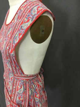 NO LABEL, Red, Navy Blue, White, Green, Tan Brown, Cotton, Paisley/Swirls, Full Apron, Front Pouch Pockets, Button At Neck, Red Trim Binding