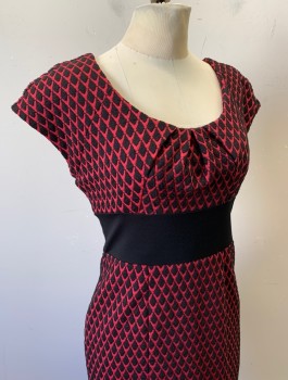 TRACY REESE, Fuchsia Pink, Black, Polyester, Spandex, Diamonds, Textured Knit, Raglan Cap Sleeves, Scoop Neck, Solid Black 3" Wide Waistband, Straight Cut Through Hips, Knee Length, Invisible Zipper in Back