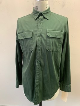 ST JOHNS BAY, Forest Green, Cotton, Solid, Button Front, L/S, C.A., 2 Flap Pocket,