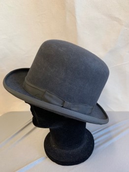 Mens, Historical Fiction Hat , PIERONI BRUNO, Charcoal Gray, Wool, Solid, 7 1/4, Late 1800s Bowler. Well Sized. Grosgrain Trim and Headband, Multiples