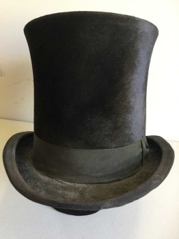 Mens, Top Hat, MTO, Black, Silk, Solid, 62Grth, 25", Oversized Top Hat, Panne Velvet, Aged With Paint, To Simulate Beaver Top Hat, Dark Gray Grosgrain Ribbon