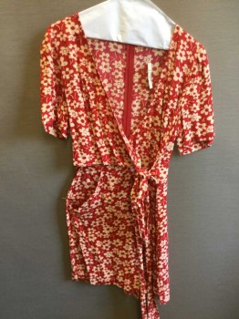 Womens, Romper, MADEWELL, Red, Cream, Viscose, Floral, 4, Wrap to with Self Tie, Short Sleeves, Shorts, 2 Pockets, Zip Back