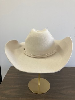 Mens, Cowboy Hat, CUERNOS CHUECOS, Beige, Fur Felt, Solid, 7 1/2, Through Roads, Matching Felt Band with Silver Hardware