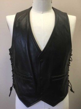 Mens, Leather Vest, VANSON LEATHERS , Black, Leather, Solid, 42, Snap Front, V-neck, Grommets with Black Laces at Sides, 2 Welt Pockets, Black Lining