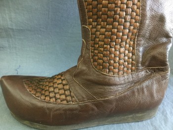 Mens, Historical Fiction Boots , MTO, Chestnut Brown, Dk Brown, Leather, Straw, 10.5, Made To Order, Pull On, Pointed Toe with Curve, Woven Raffia