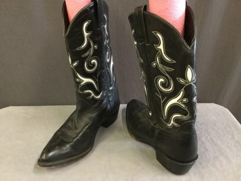Mens, Cowboy Boots , DURANGO, Black, White, Leather, Geometric, 10B, Pointy, Traditional Quarter Stitching and Insert Pattern, 1" Stack Heel