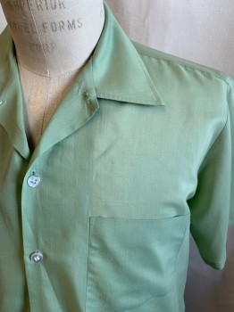 Mens, Casual Shirt, MANHATTAN, Lt Olive Grn, Poly/Cotton, Solid, M, S/S, Button Front, Chest Pockets,