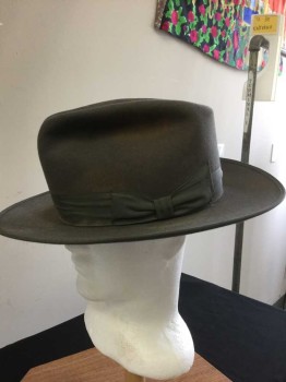 AKUBRA, Gray, Wool, Solid, Aged/Distressed,  Gray Gross Grain Ribbon Hat Band, See Photo Attached,