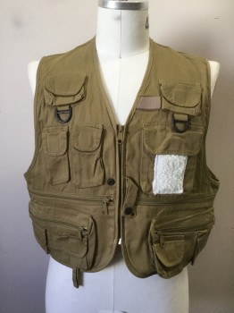 Mens, Wilderness Vest, TEXSPORT, Khaki Brown, Cotton, Solid, L, Fishing Vest, Zip Front, Multiple Pockets Both Zip and Cargo, 1 Large Pocket in Back, White Fleece Patch on Front