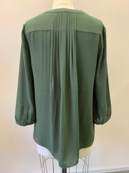 NYDJ, Olive Green, Polyester, Solid, L/S, Button Front, Crew Neck, Chest Pocket, Pleated Back