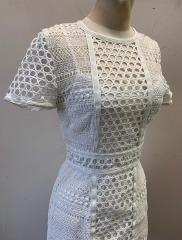 Womens, Dress, Short Sleeve, H&M, White, Polyester, Geometric, Solid, Sz.4, Geometric Patterned Lace Over Opaque Underlayer, Short Sleeves, Round Neck,  Hem Mini,  Gold Exposed Zipper in Back