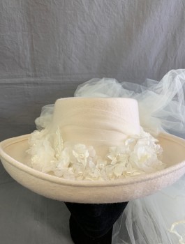 Womens, Hat , N/L, Cream, White, Wool, Silk, Wedding Hat, Felt with Flat Crown, Curled Brim, White Silk Flowers and Pearls, Train of Tulle Netting Attached in Back