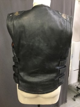 Mens, Leather Vest, MILWAUKEE LEATHERE, Black, Leather, M, Zip Front Triple Buckles on Each Side , Silver Studded Dots
