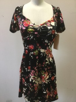 URBAN OUTFITTER, Black, Red, Pink, Cream, Green, Polyester, Spandex, Floral, Stretch Velvet, Short Sleeves, Pull Over, Sweet Heart Neck, Knee Length