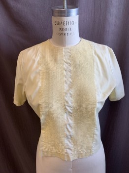Womens, Top, SHAPELY, Lt Yellow, Poly/Cotton, Solid, B38, Short Sleeves, Button Back, 6 Buttons, Pleated Panels