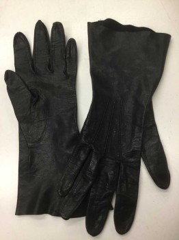 Womens, Leather Gloves, HANDTREATS, Black, Leather, Solid, Just Past Wrist Length, 3 Pin Tucks, See Photo Attached