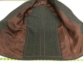 M, Brown, Black, Orange, Red, Cream, Wool, Viscose, Tweed, Wide Notched Lapel. 3 Button Single Breasted.. 2 Pockets with Flaps & 1 Welt Pocket. Small Hole at Left Front Shoulder.. Brown Half Lining