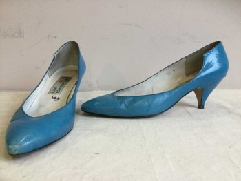 LIZ CLAIBORNE, Turquoise Blue, Leather, Low Heel Pumps, Cut out On the Outside,