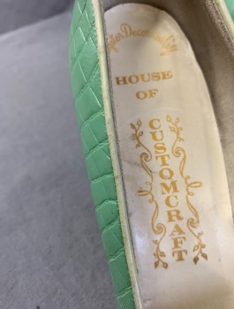 CUSTOM CRAFT, Mint Green, Leather, Reptile/Snakeskin, Heels, Pearlized Mint Leather with Embossed Reptilian Texture, Pointed Toe, Cream Piping, Stiletto, Light Scuffing Throughout