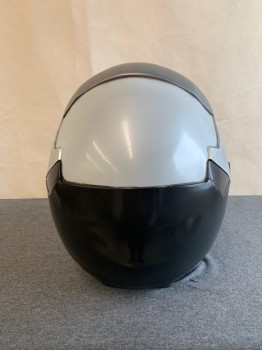 NL, Silver, Gray, Black, Plastic, Solid, Open Faced Helmet, Lights Around Inside of Face, Absorbtion Padding Inside, Lights Not A Guarantee to Work