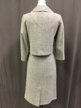 N/L, Gray, Lt Gray, Wool, Herringbone, Jackie O, Cropped, Round Collar, 5 Buttons, 2 Welt Pocket, Collar and Pockets Bound in Braided Trim