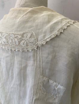 N/L, Off White, Cotton, Solid, Sheer Batiste, L/S, Tiny Buttons in Front, Sailor Style Collar with Rounded Back, Lace Trim, Pintucks at Shoulders, Mended