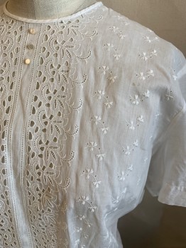 NL, White, Cotton, Leaves/Vines , Floral, S/S, Button Back, Clover and Floral Embroidery, 3 Small Pearl Buttons, Sheer