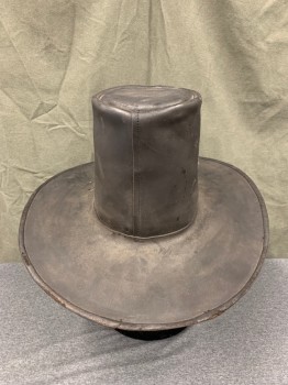 N/L, Black, Leather, Solid, Flat Tall Angled Crown, Flat Wide Brim, Aged/Distressed,  Sticky in Places, Pilgrim, 1600's
