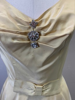 NO LABEL, Butter Yellow, Polyester, Solid, Sleeveless, V Neck, Pleated Chest, 3 Diamond Broaches, Center Bow, Back Zipper,
