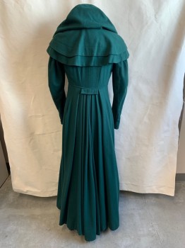 NL, Forest Green, Wool, V-N, Single Breasted, Empire Waist, 1 Button, Cape Like Pleated Layers at Shoulders, Hooded, Seam at Waist, Small Flap at Back Waist, Pleated Back, Floor Length Gem, Early 1800s