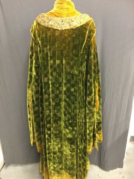 MTO, Green, Yellow, Silk, Metallic/Metal, Ombre, Geometric, Burn Out Silk Velvet, Gold Checkered Sponge Pant, Long Hanging Sleeves Lined with Yellow Embroidered Cotton, Beaded In Floral Motif at Yoke, Snap and Hook & Eyes CF, Yellow Piping, Made To Order Medieval Inspired,  Goes with FC014760
