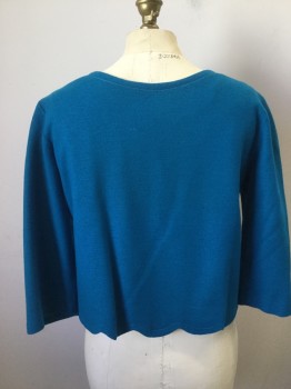 N/L, Turquoise Blue, Wool, Viscose, Solid, Wool Jersey. 5 Covered Button at Center Front,  Crew Neck, 3/4 Sleeves. Scalloped Hemline. Small Moth Holes at Back