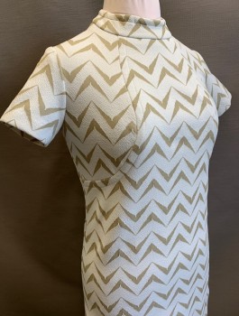 N/L, White, Beige, Polyester, Abstract , Zig-Zag , Short Sleeves, Mock Neck, Unusual Curved Bust Seams, Hem Above Knee,  Zipper in Back,